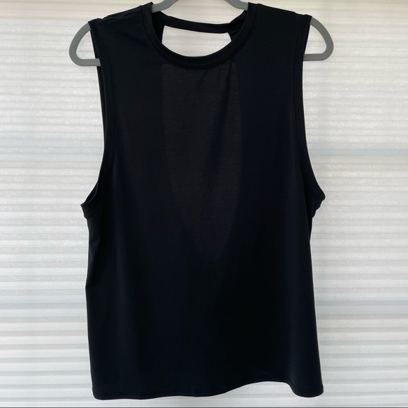 Fabletics Open Back Black Muscle Tank 🖤 - Picture 2 of 5